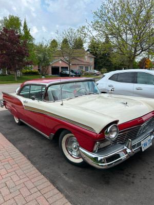 1957 Ford Fairlane