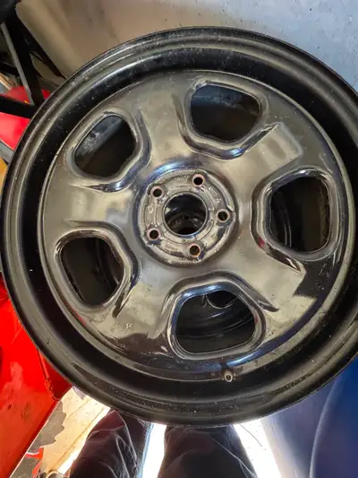 Factory wheel from Police Interceptor Explorer and Taurus. Fits all Ford Explorer 2011-2019 & Taurus...