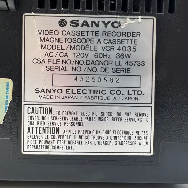Sanyo VCR 4035 SuperBeta Betamax Video Cassette Recorder in General Electronics in City of Toronto - Image 9