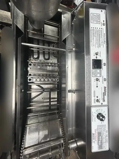 Belshaw Mark 2 Mini Donut machine digital. Barely used and in mint condition.
