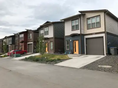 4 BR Single-Family Home available for Rent  in Pineview