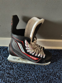 Wanted CCM skate shoe left size 6 