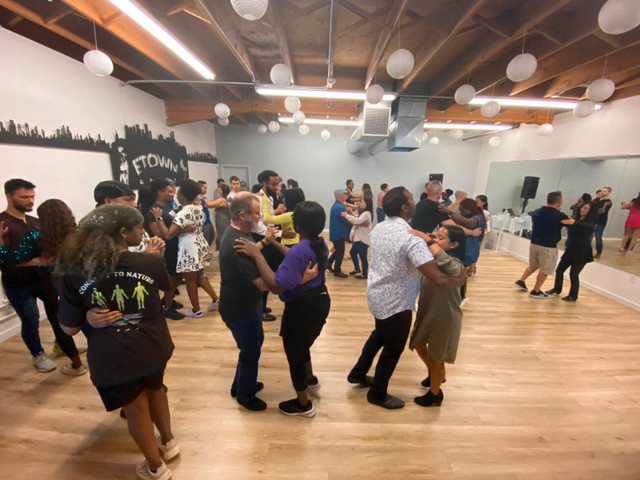 FREE SALSA & BACHATA DANCE CLASS in Classes & Lessons in Edmonton - Image 2