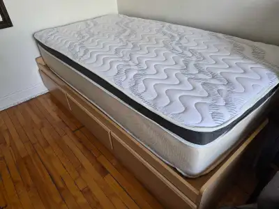 Base de lit simple avec Matelas, View more