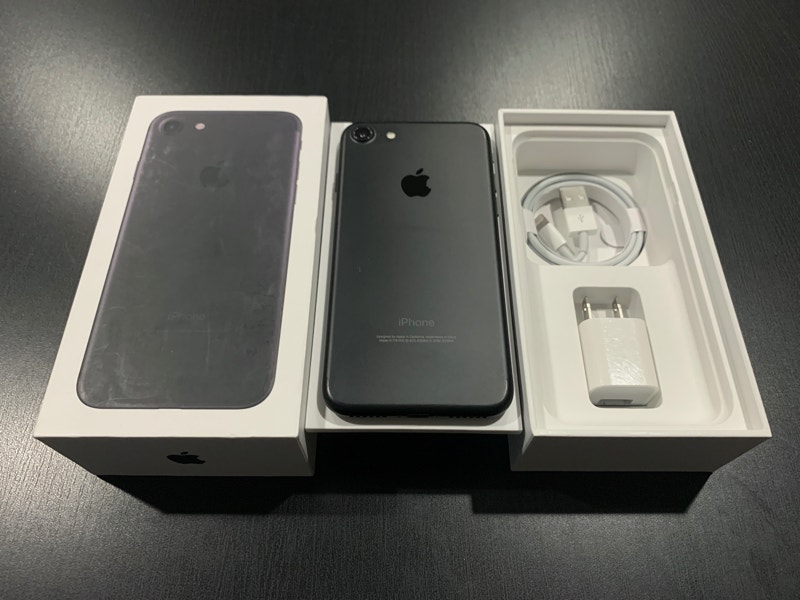 Apple iPhone 7 32GB Matte Black UNLOCKED READY TO GO! Cell Phones