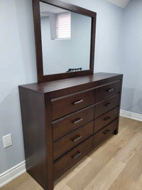 8 Drawer Dresser with mirror 