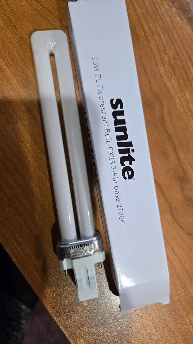 Free 13W fluorescent bulb GX23 2-pin base in Indoor Lighting & Fans in Ottawa - Image 2