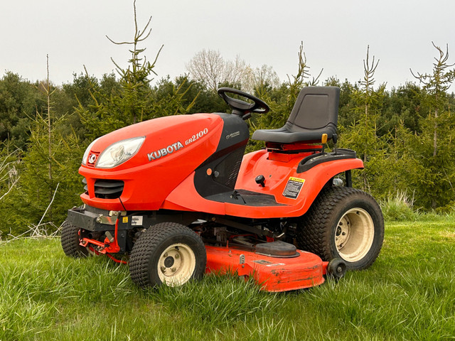 Kubota  John Deere lawn tractor zero turn wanted  in Heavy Equipment in Oakville / Halton Region - Image 3