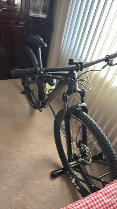 Trek X - Caliber 8 medium size (Brand New), View more