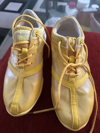 women yellow propet running shoes , View more
