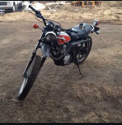 1974 honda 250 4 stroke Ran good couple years ago but throttle cable broke so just needs a new one a...