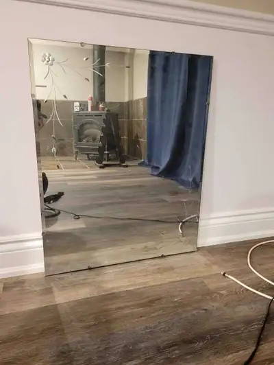 Free Mirrors, View more