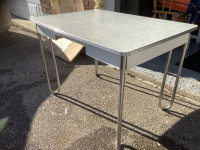 Retro vintage Formica chrome kitchen table.. 