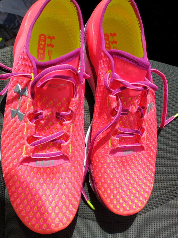 NEW!UnderArmour Women's 11(fit like 10) Speedform Gemini Runners in Women's - Shoes in Oakville / Halton Region - Image 2