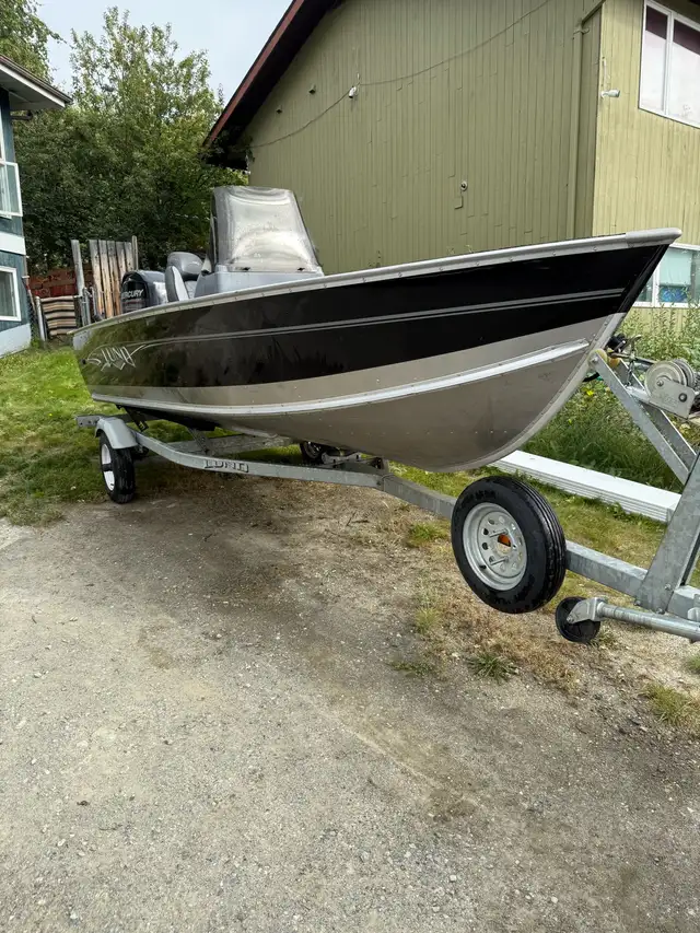 2014 Lund Fury 1600 c/w 40 hp Mercury jet in Powerboats & Motorboats in Whitehorse - Image 6