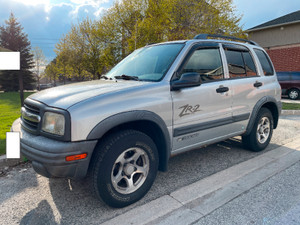 2003 Chevrolet Tracker ZR-2
