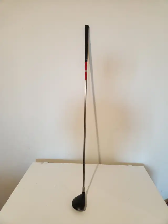 Taylormade r7 3wood S flex shaft golf club. in Golf in Markham / York Region - Image 5