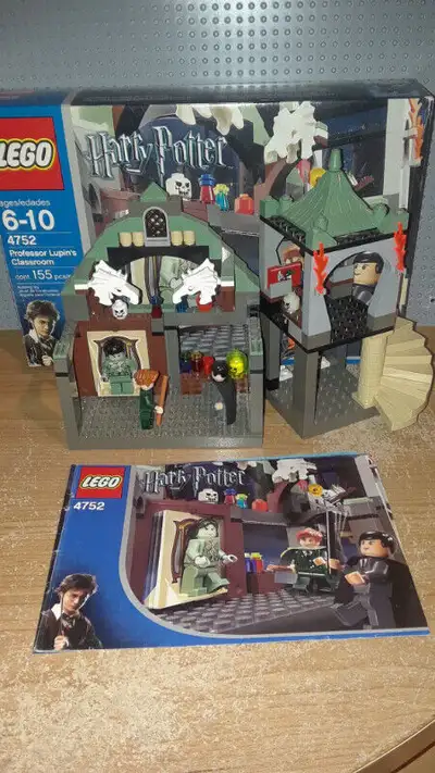 Lego HARRY POTTER 4752 professor lupin classroom, View more