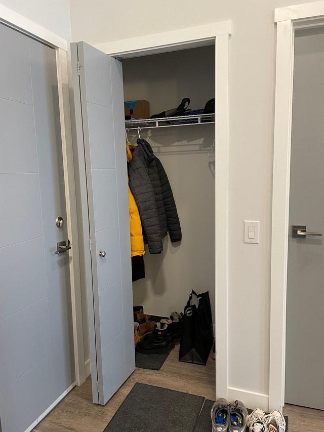 Sublet furnished one bedroom apartment on Pembina Hwy Short Term