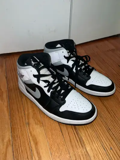 Air Jordan 1 Mid White Shadow  - Size 10.5 US, View more