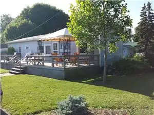 Quiet, peaceful family oriented Erieau cottage. Close to beach and other amenities
