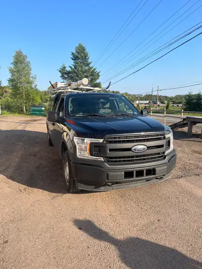 2018 F150 8ft bed 4x4 Has aftermarket trailer break controller Led headlights 5.0 liter Can come wit...