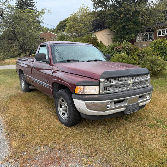 2nd Gen - 2000 Dodge Ram 1500 Regular cab (2wd) in Cars & Trucks in Sudbury - Image 2