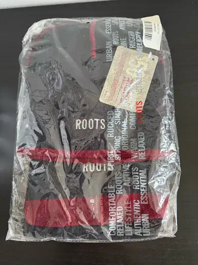 Original Kids ROOTS Hat & Scarf Set NEW/packed, View more