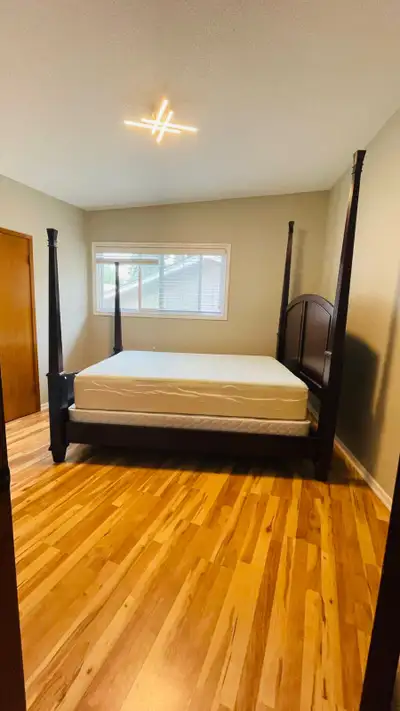 Short term rental next to C-train and University of Calgary