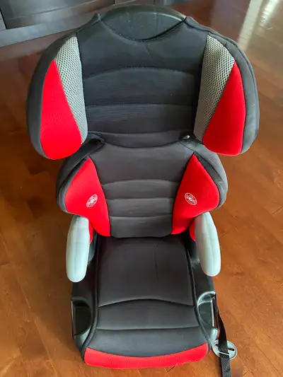 Child’s car seat, View more