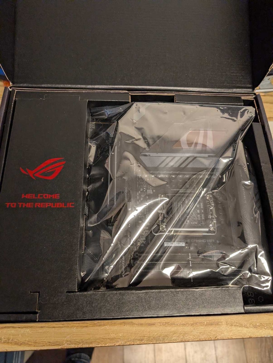 Intel Core i9-13900KS, ASUS ROG Strix Z790-E, G.Skill DDR5 Combo ...