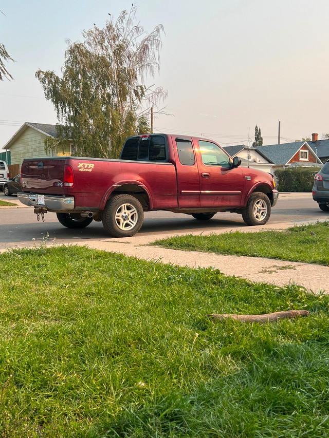 03 Ford in Cars & Trucks in Lethbridge - Image 3