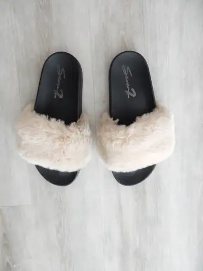 7 FOR ALL MANKIND FAUX FUR SLIDES, View more