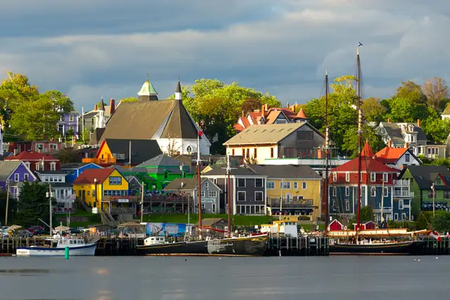 Limo  Halifax Tours538899717974937606