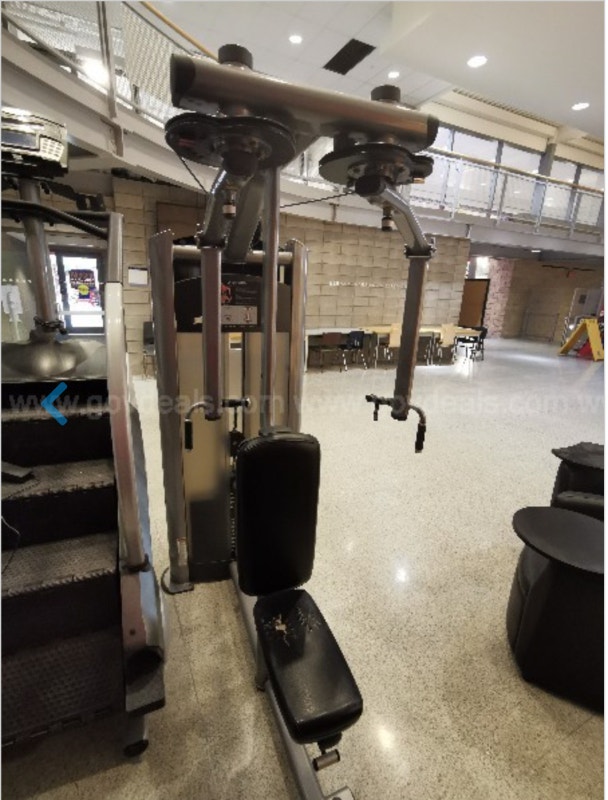 Life Fitness Chest/Rear Delt Fly. Exercise Equipment St. Catharines