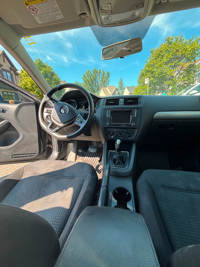 Volkswagen jetta dans Autos et camions  à Laval/Rive Nord - Image 2