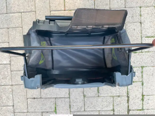 Yardworks Lawn Mower grass Bag & Frame replacement in Lawnmowers & Leaf Blowers in City of Toronto - Image 6