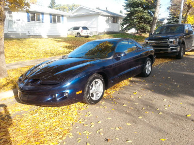 Mint 2001 Pontiac Firebird 