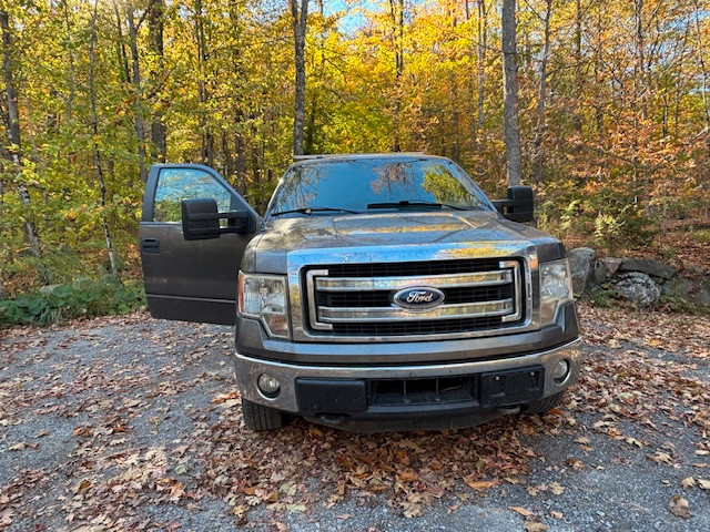 Ford F-150 2014 XL SuperCab in Cars & Trucks in Gatineau - Image 2