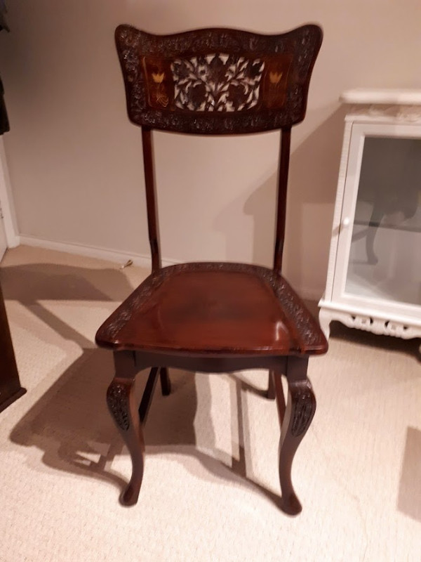 SINGLE Heavily Carved Solid Wood Ornate Chair-  $95 in Chairs & Recliners in Mississauga / Peel Region