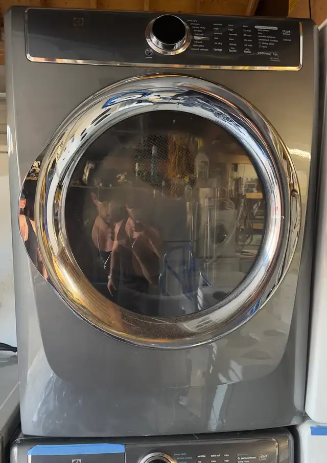 27” ELECTROLUX WASHER & DRYER SET ELECTRIC FRONT LOAD STAINLESS in Washers & Dryers in City of Toronto - Image 3
