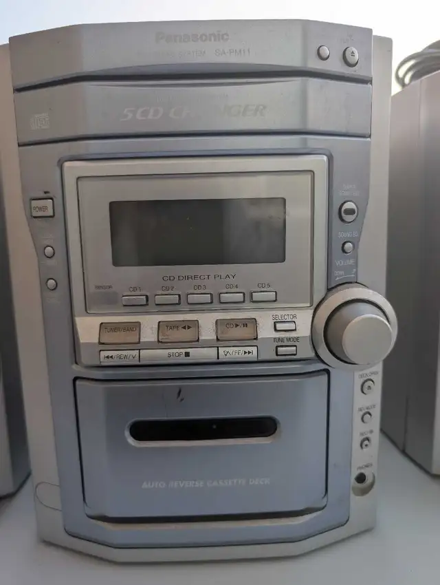 Panasonic Stereo System in Stereo Systems & Home Theatre in City of Toronto - Image 3