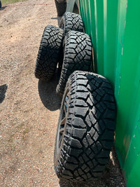 Chevy rims and tires 275 65R18