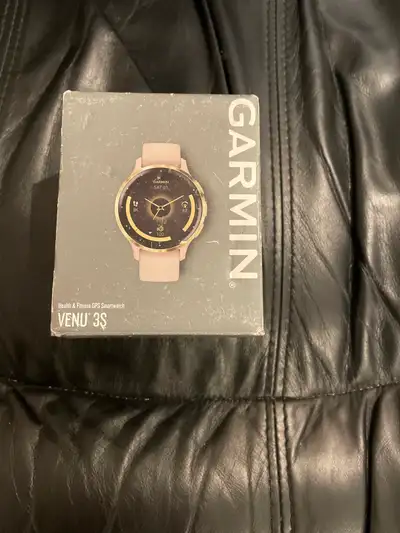 Unopened smartwatch-bought as a gift and no longer need it
