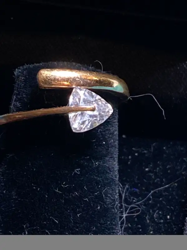 Ring RSC With Nice Crystal in Arts & Collectibles in Vancouver - Image 6