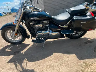 Bike is in excellent condition Leather saddle bags included Please email with any questions