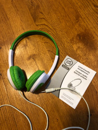 Leapfrog child-friendly headphones