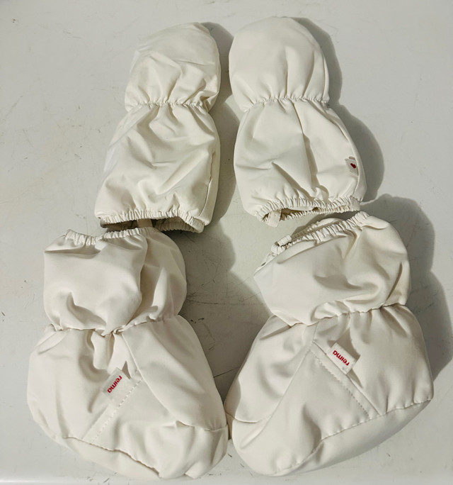 REIMA TEPASTO WINTER GLOVES/BOOTS (6-18MTHS) in Clothing - 9-12 Months in Regina