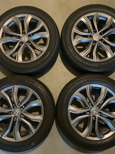 RIMS: OEM Honda alloy rims Size: 19x8” Bolt pattern: 5x114.3 Offset: +50 Center bore: 64.1 mm Finish...