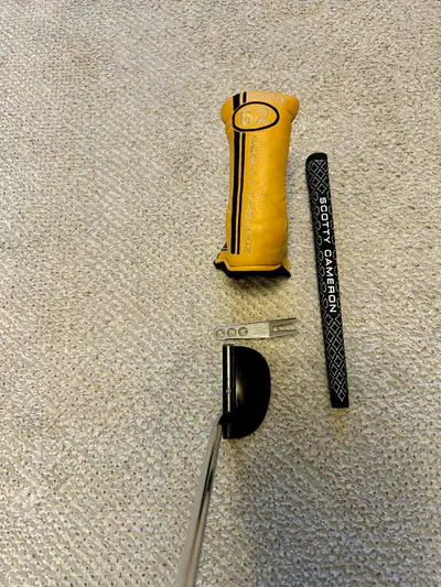 Scotty Cameron Circa 62 No 5 RH Golf Putter Package, View more